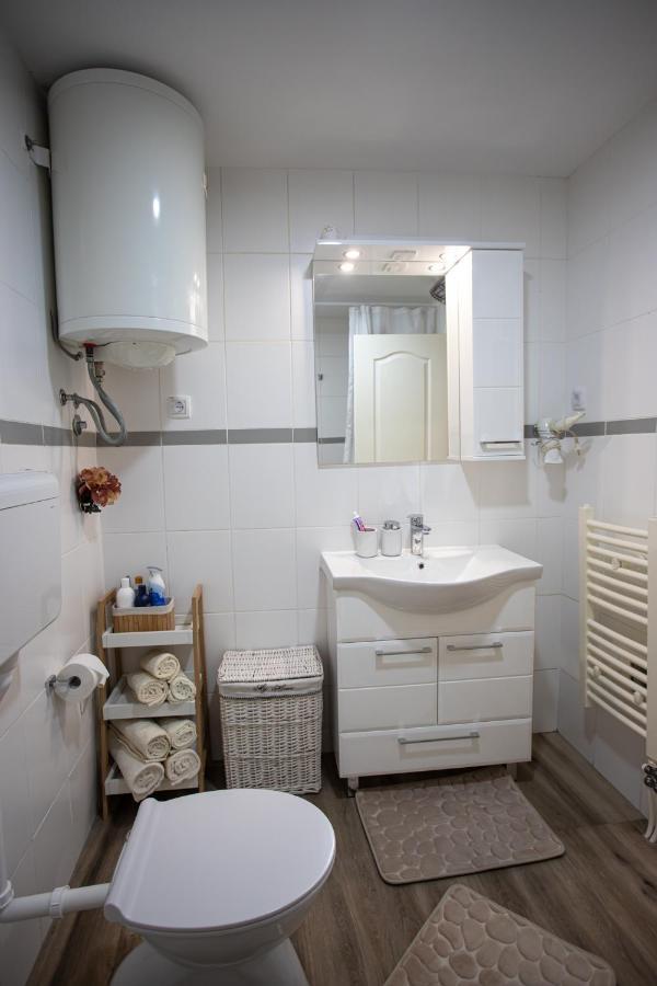 Apartman Elle Zombor Kültér fotó