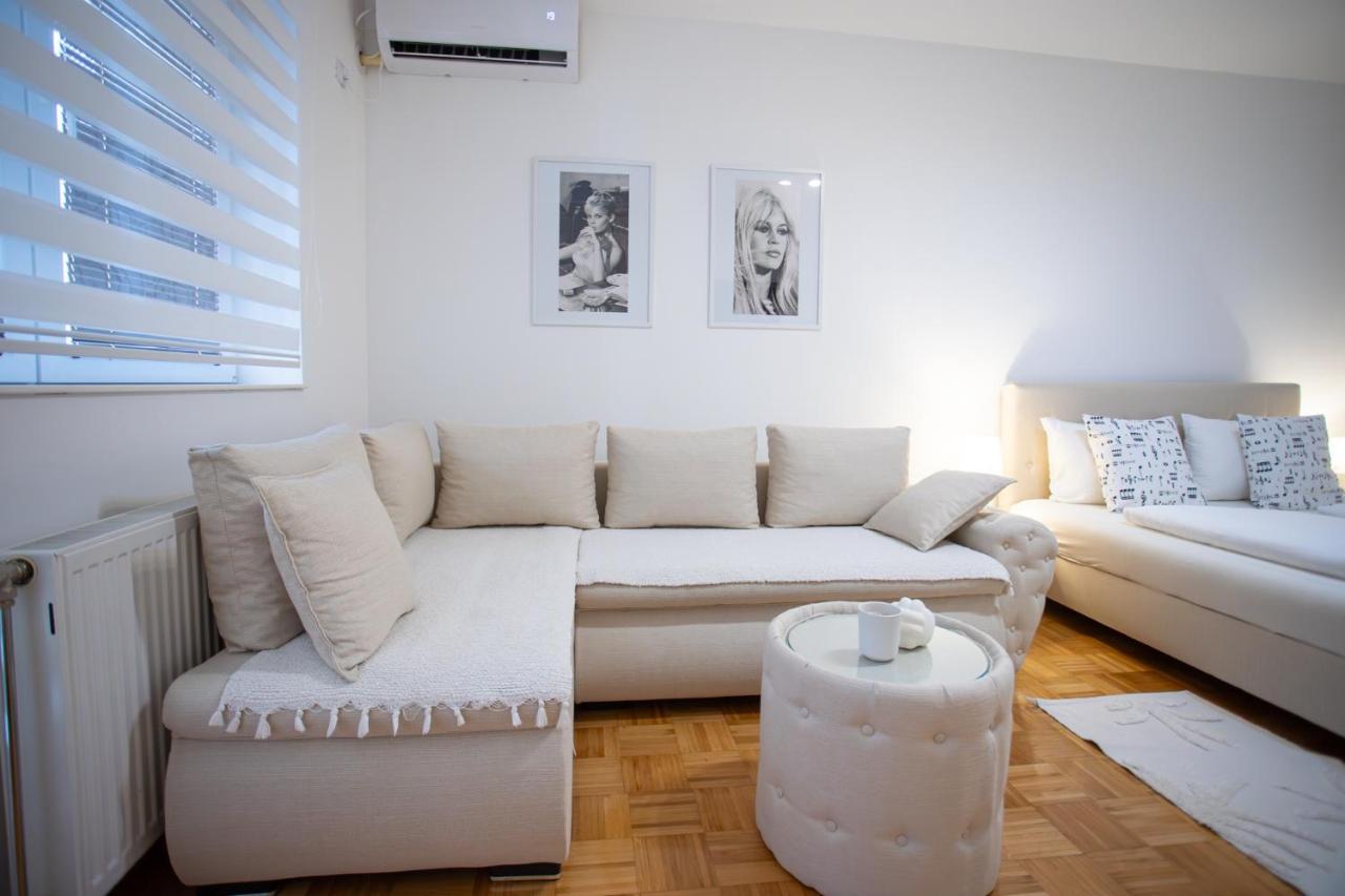Apartman Elle Zombor Kültér fotó